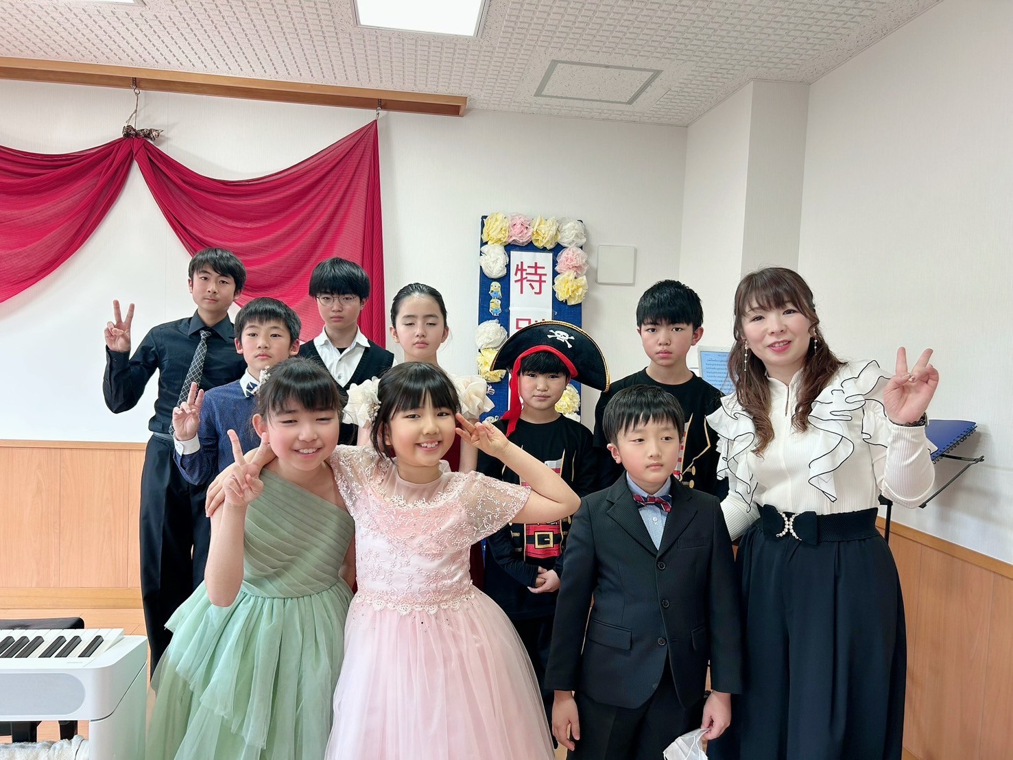 生徒9名で慰問演奏🎹 本陣園で音楽の時間を届けました